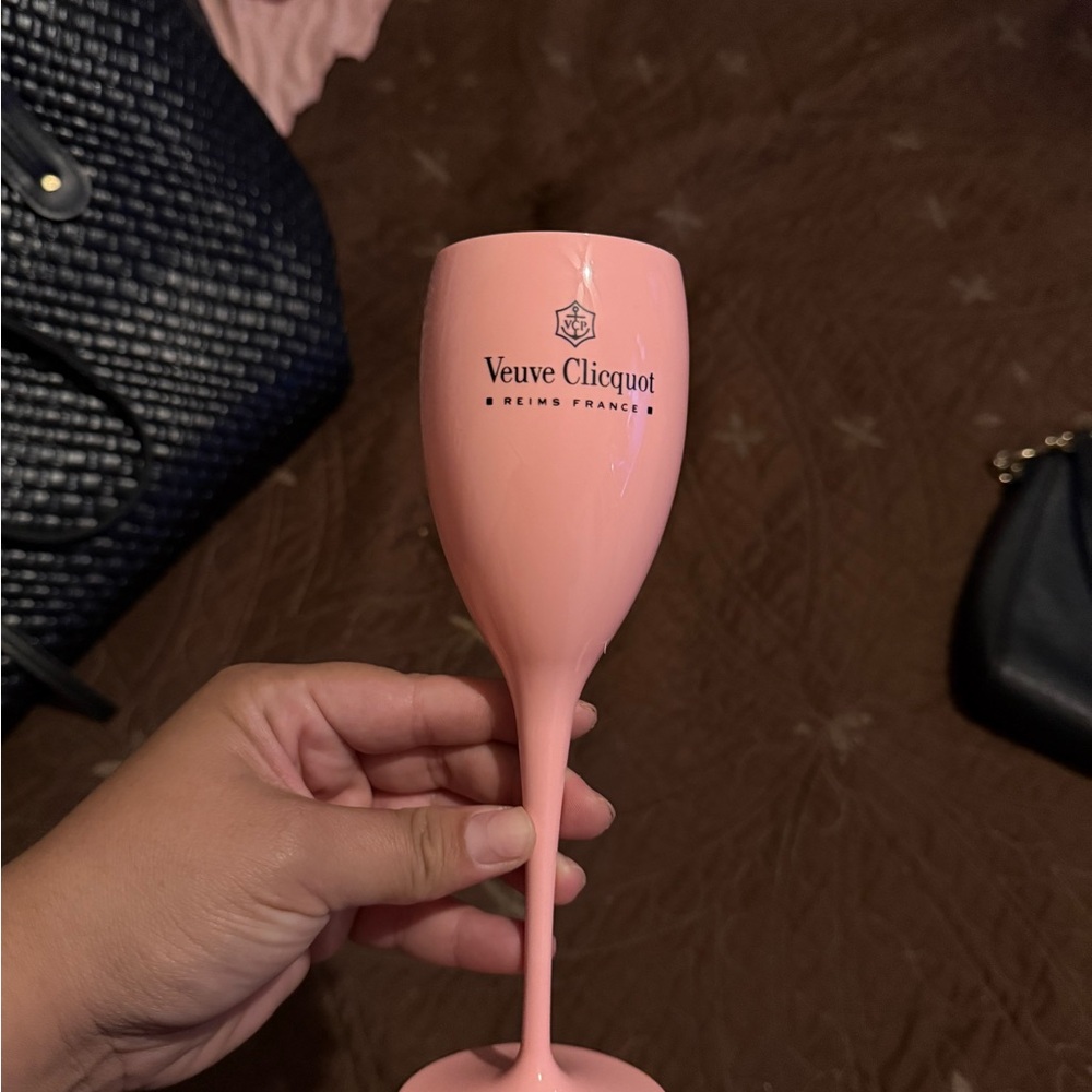 Veuve Clicquot Pink Champagne Flute
